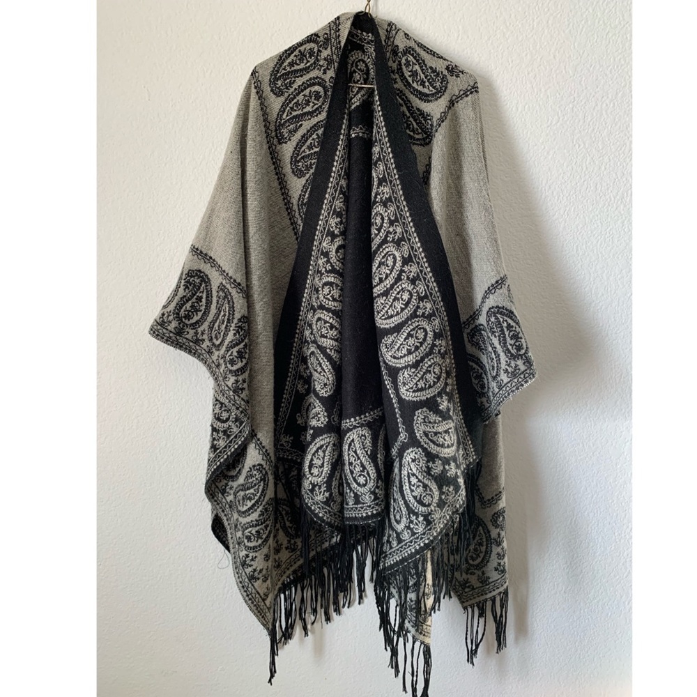 Comfy cape for cozy time!!